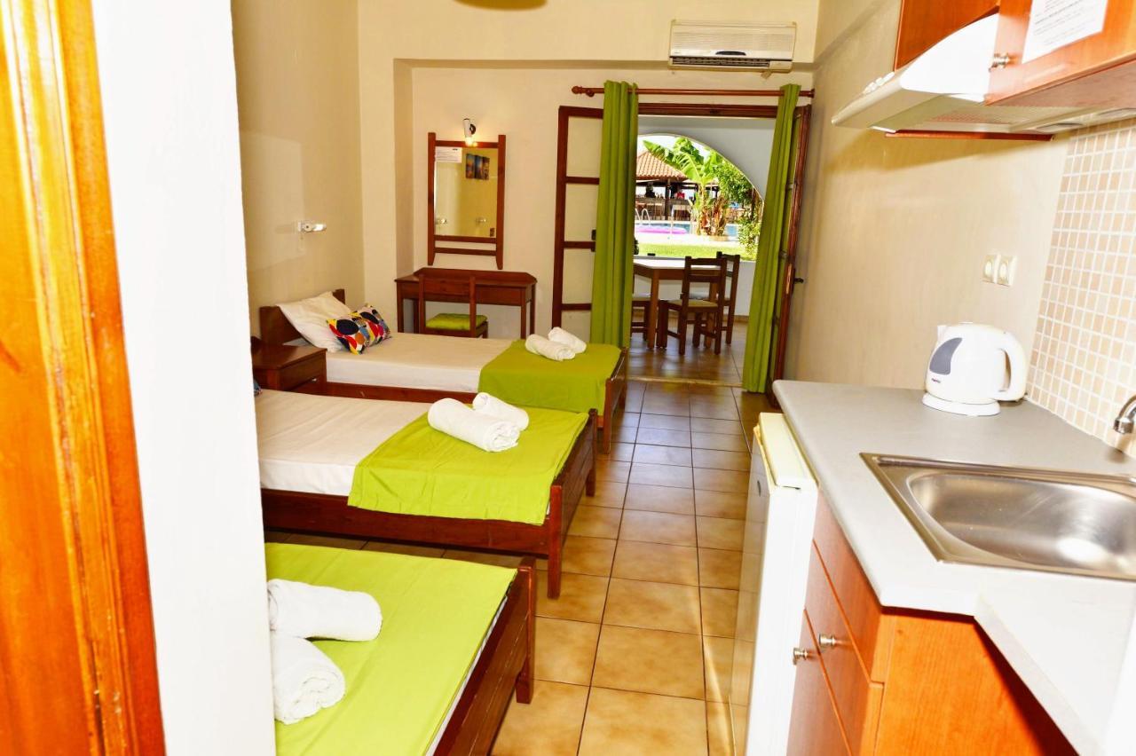 Vergas Hotel Malia Exterior photo