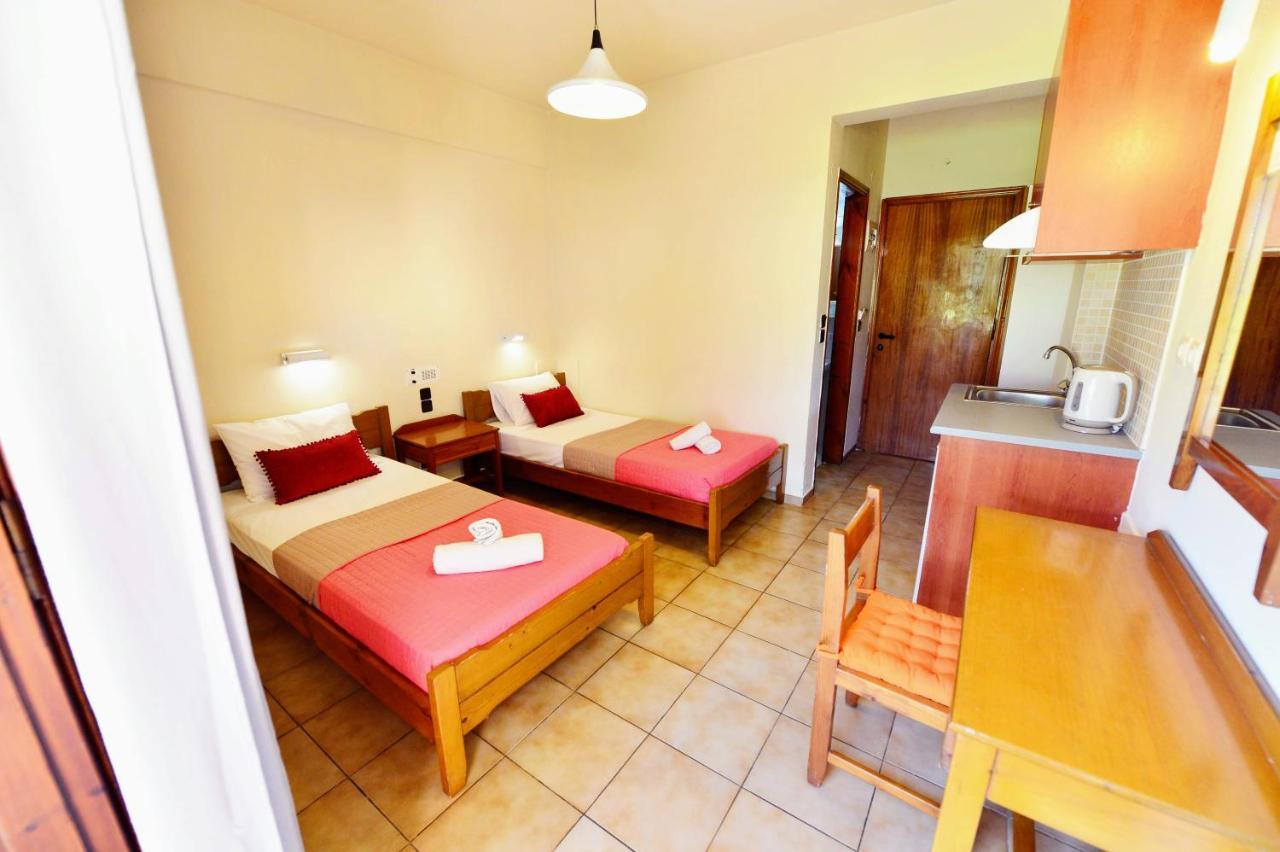 Vergas Hotel Malia Exterior photo